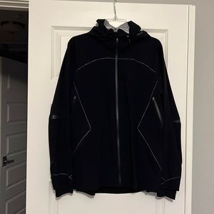 Lululemon Runaway Rain Jacket in Black